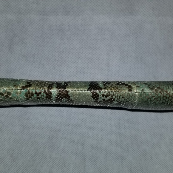 Gucci Snakeskin Clutch - Picture 4 of 8